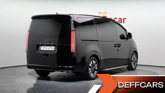 Hyundai STARIA L3.5 Lounge 9-Seater Inspiration купить на сайте DeffCars