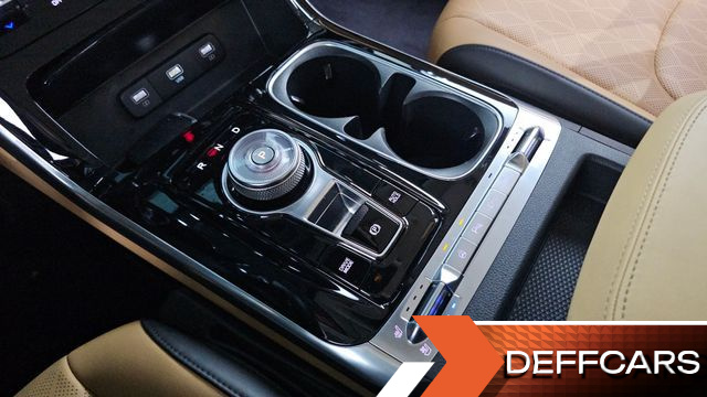 Kia CARNIVAL Diesel 9-Seater Noblesse купить на сайте DeffCars