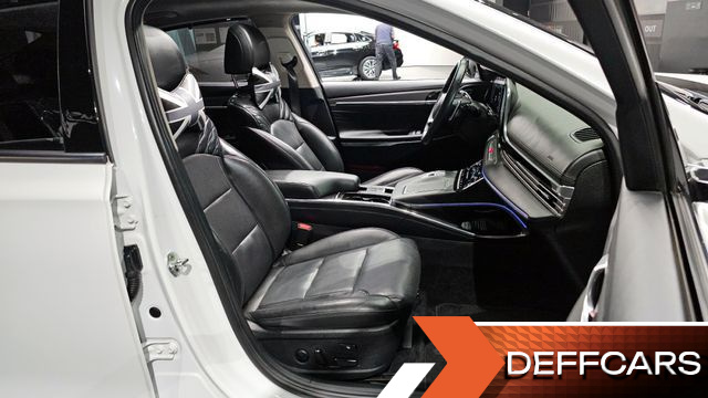 Hyundai GRANDEUR 2.5 Calligraphy купить на сайте DeffCars