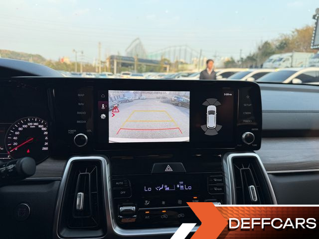 Kia SORENTO Gasoline 2.5T 2WD Prestige купить на сайте DeffCars