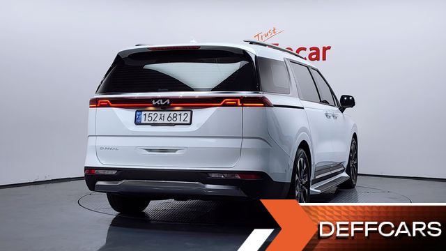 Kia CARNIVAL Gasoline 7-Seater Signature купить на сайте DeffCars