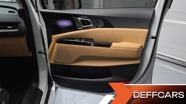 Kia CARNIVAL Gasoline 9-Seater Signature купить на сайте DeffCars