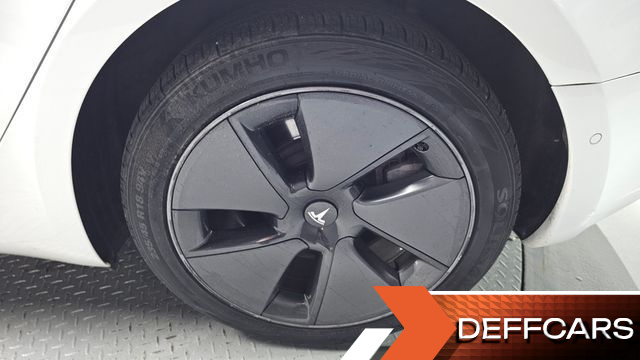 Tesla MODEL 3 Long Range AWD купить на сайте DeffCars