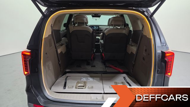 Kia CARNIVAL 7-Seater Signature купить на сайте DeffCars