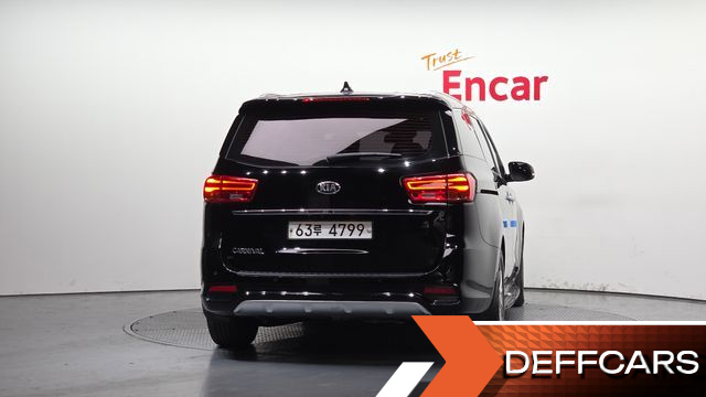 Kia CARNIVAL 9-Seater Noblesse Special купить на сайте DeffCars