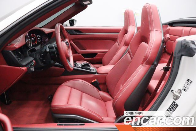 Porsche 911 Carrera GTS Cabriolet купить на сайте DeffCars