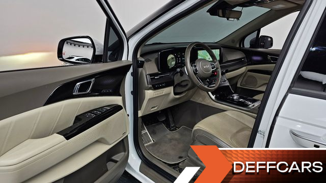 Kia CARNIVAL 7-Seater Signature купить на сайте DeffCars