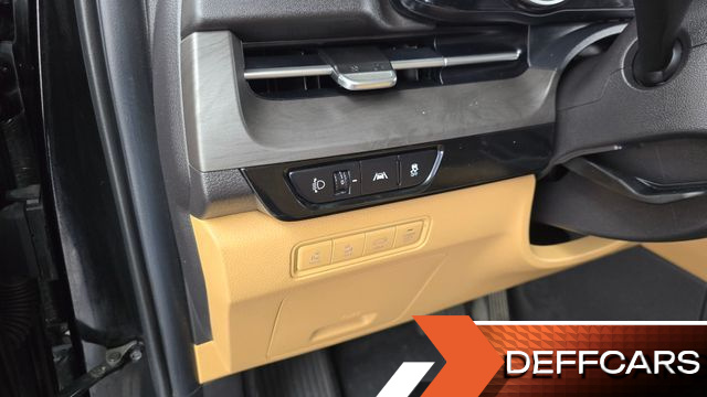Kia CARNIVAL 9-Seater Noblesse купить на сайте DeffCars