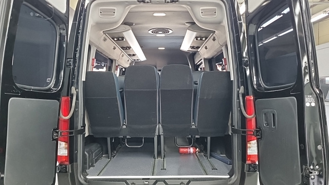 Hyundai SOLATI 15-seater Luxury купить на сайте DeffCars