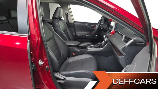 Toyota RAV4 2.5 4WD Hybrid купить на сайте DeffCars