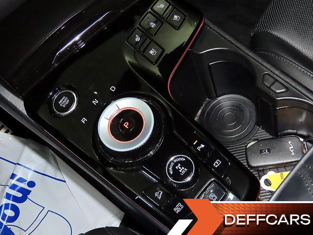 Kia SPORTAGE Gasoline 1.6 Turbo 4WD Signature купить на сайте DeffCars