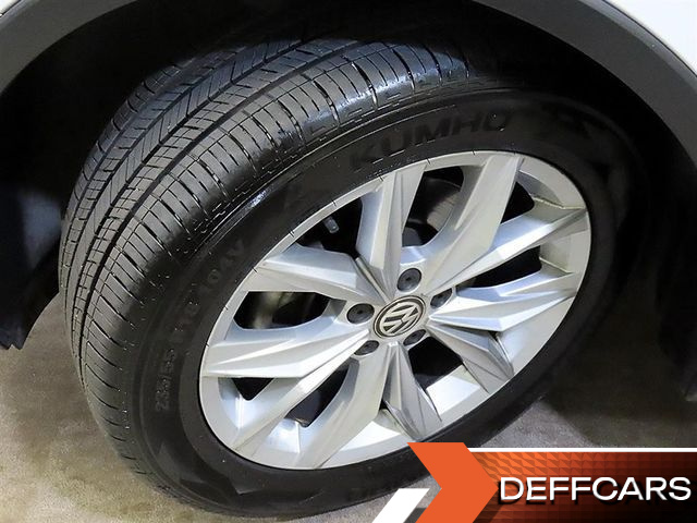Volkswagen TIGUAN 2.0 TDI Premium купить на сайте DeffCars