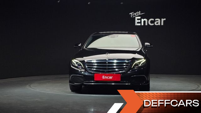 Mercedes E-CLASS E300 Exclusive купить на сайте DeffCars
