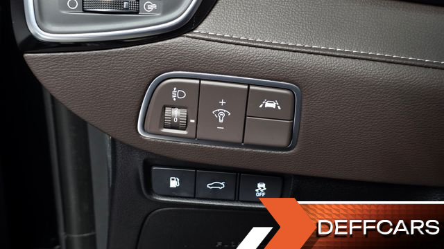 Hyundai GRANDEUR Premium купить на сайте DeffCars