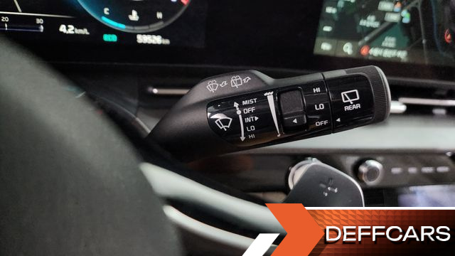 Kia CARNIVAL 7-Seater Signature купить на сайте DeffCars