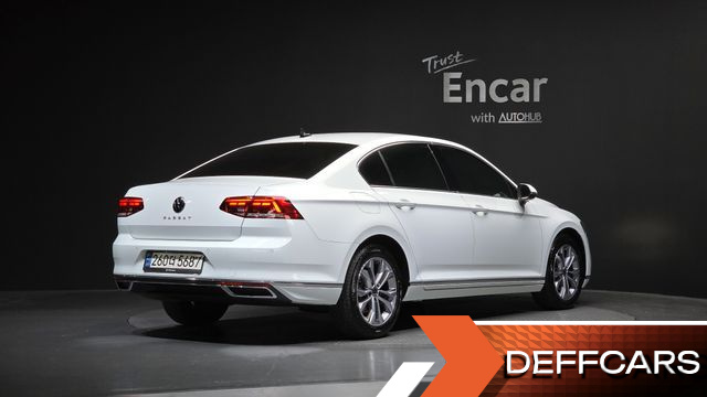 Volkswagen PASSAT 2.0 TDI Premium купить на сайте DeffCars