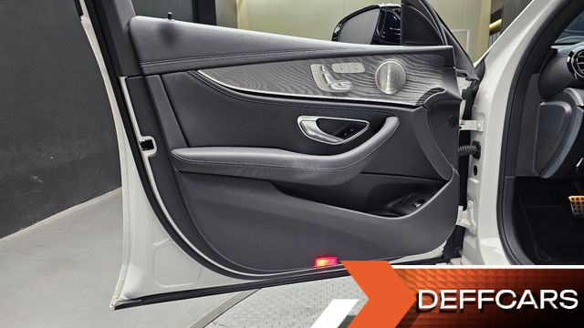 Mercedes E-CLASS E350 4MATIC AMG Line купить на сайте DeffCars