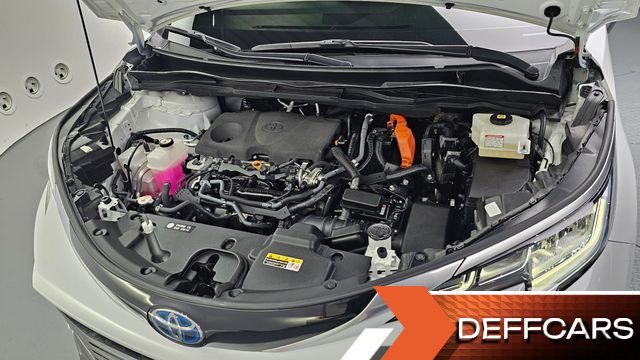 Toyota SIENNA 2.5 Hybrid AWD купить на сайте DeffCars