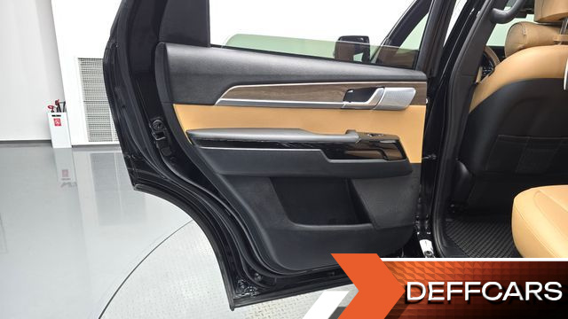 Kia MOHAVE Diesel 3.0 4WD 5-Seater Platinum купить на сайте DeffCars