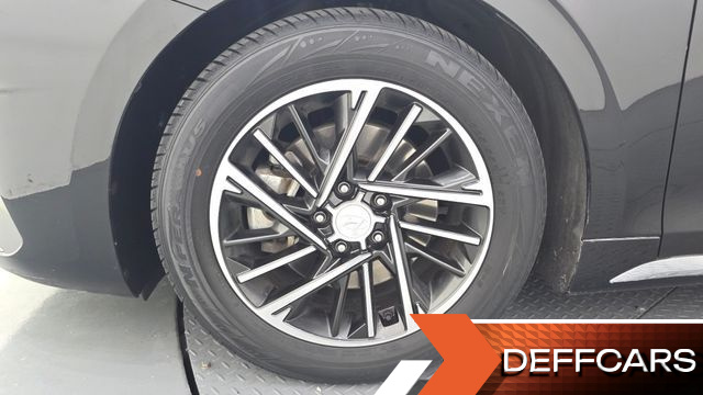 Hyundai GRANDEUR 2.5 Premium Choice купить на сайте DeffCars