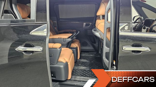 Toyota ALPHARD 2.5 HEV Executive AWD купить на сайте DeffCars