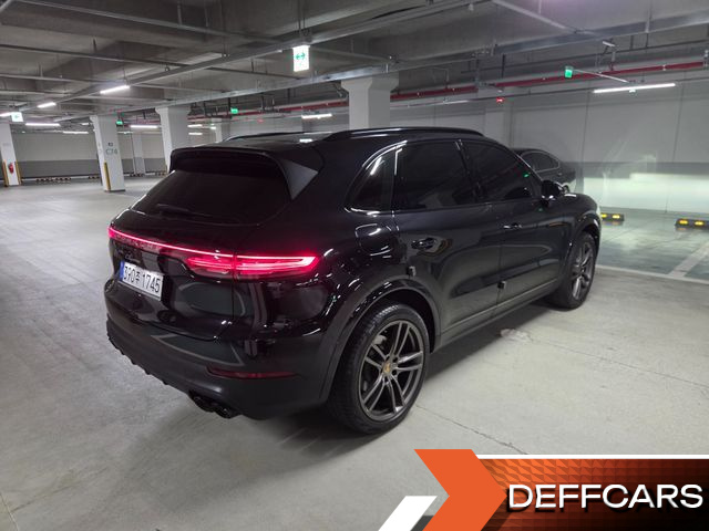 Porsche CAYENNE 3.0 купить на сайте DeffCars