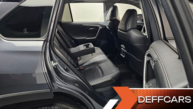 Toyota RAV4 2,5 4WD Hybrid LTD купить на сайте DeffCars