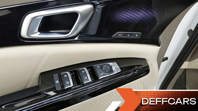 Kia CARNIVAL 9-Seater Signature купить на сайте DeffCars