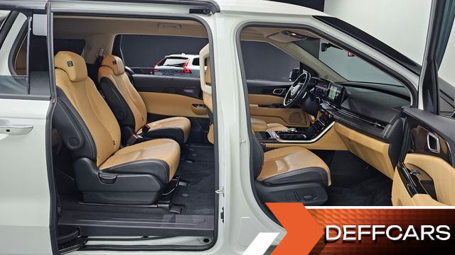 Kia CARNIVAL Gasoline 9-Seater Signature купить на сайте DeffCars