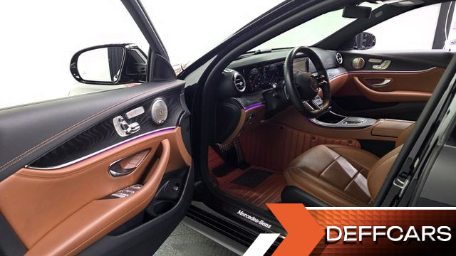 Mercedes E-CLASS E220d 4MATIC AMG Line купить на сайте DeffCars