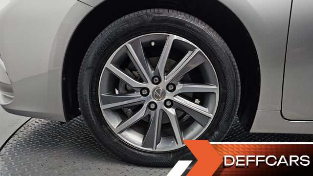 Lexus ES Supreme XV60 купить на сайте DeffCars