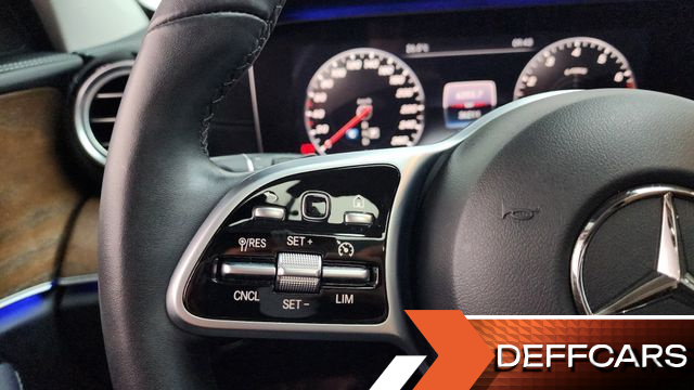 Mercedes E-CLASS E300 4MATIC Exclusive купить на сайте DeffCars