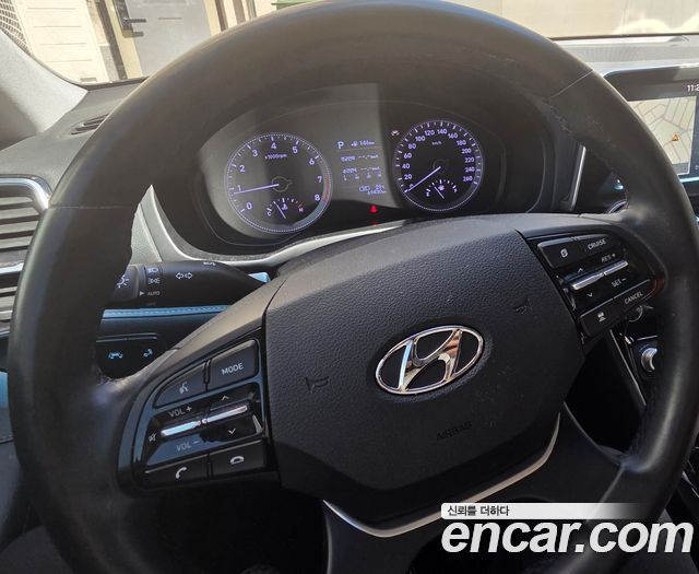 Hyundai GRANDEUR 3.0 Exclusive купить на сайте DeffCars