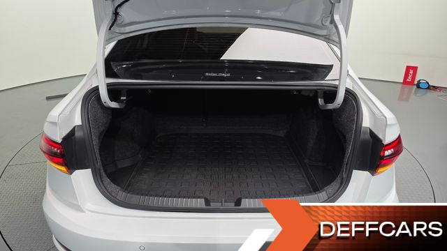 Volkswagen JETTA 1.4 TSI Prestige купить на сайте DeffCars