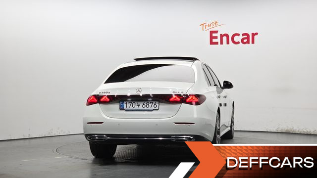 Mercedes E-CLASS E220d 4MATIC Exclusive купить на сайте DeffCars