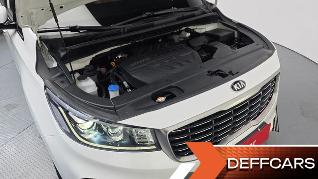 Kia CARNIVAL 9-Seater Prstige купить на сайте DeffCars