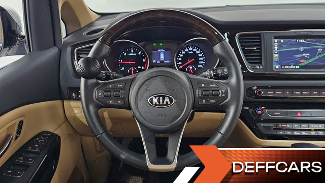 Kia CARNIVAL 9-Seater Noblesse Special купить на сайте DeffCars