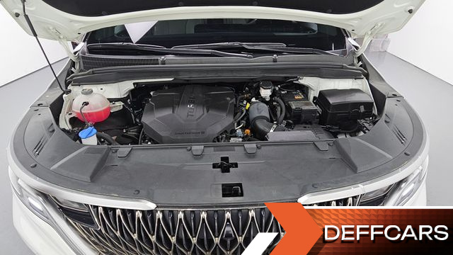Kia CARNIVAL 7-Seater Signature купить на сайте DeffCars