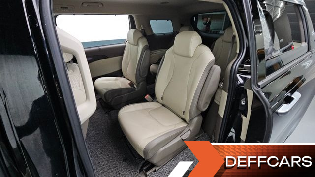 Kia CARNIVAL 9-Seater Signature купить на сайте DeffCars