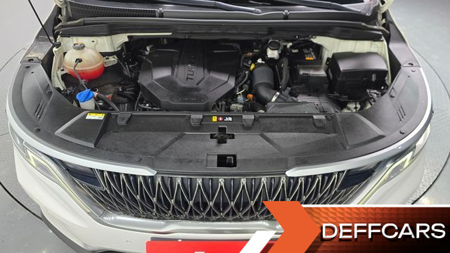 Kia CARNIVAL 9-Seater Prestige купить на сайте DeffCars