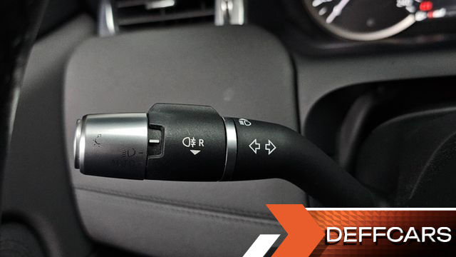 Land Rover DISCOVERY SPORT D150 S купить на сайте DeffCars