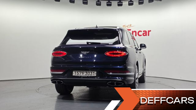 Bentley BENTAYGA 4.0 V8 купить на сайте DeffCars