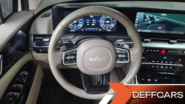 Kia CARNIVAL 7-Seater Hi-Limousine Signature купить на сайте DeffCars