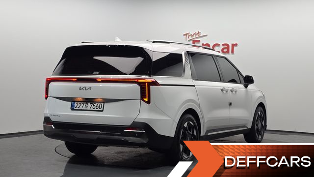 Kia CARNIVAL 9-Seater Noblesse купить на сайте DeffCars
