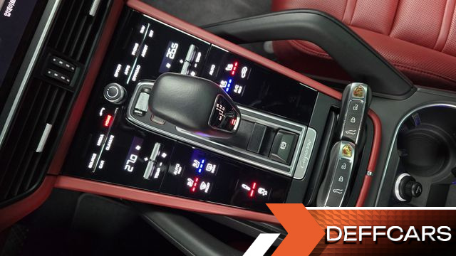 Porsche CAYENNE 3.0 COUPE PLATINUM EDITION купить на сайте DeffCars