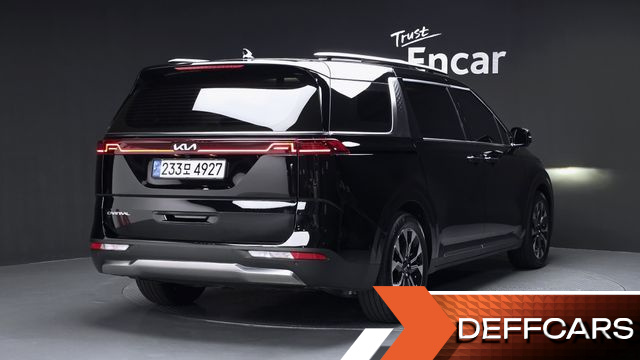 Kia CARNIVAL Gasoline 7-Seater Signature купить на сайте DeffCars
