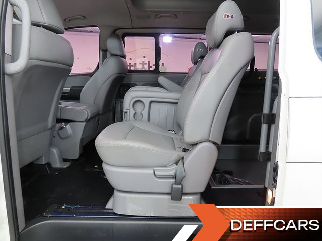 Hyundai STAREX Wheel Chair lift купить на сайте DeffCars