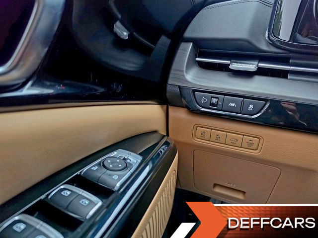 Kia CARNIVAL 9-Seater Noblesse купить на сайте DeffCars