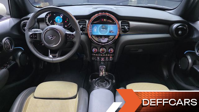 Mini COOPER 5Door Resolute Edition 3rd Gen купить на сайте DeffCars
