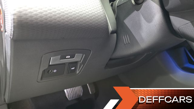 Land Rover RANGE ROVER VELAR 3.0 D300 R-Dynamic SE купить на сайте DeffCars